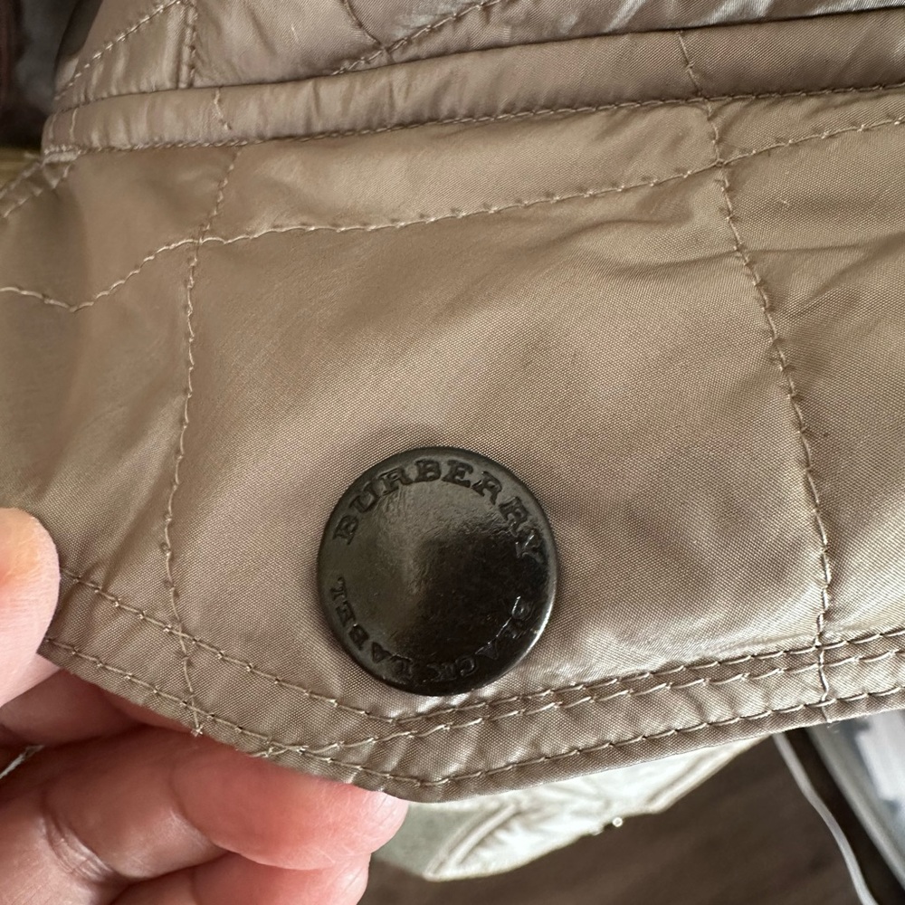 Burberry Black Label Quilted Bomber Jacket Size M Taupe Nylon Japan Exclusive - Picture 6 of 16